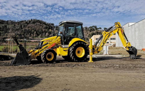 Экскаватор-погрузчик New Holland B90B